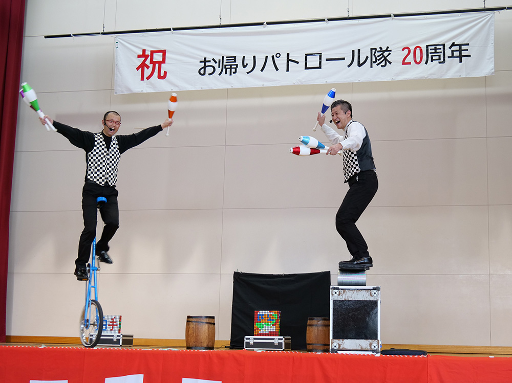 シンクロニシティによるパフォーマンス