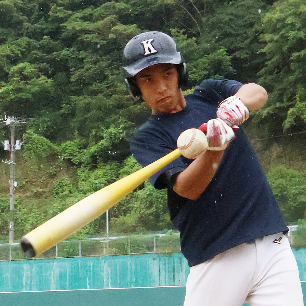 シャープな打撃が自慢の西川選手（慶風高）