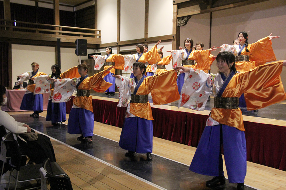 ダンスアレンジした和歌山県民歌でタップを披露