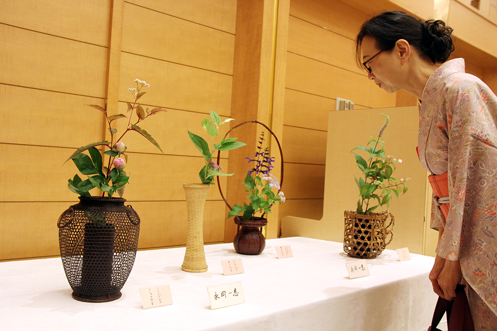 爽やかな雰囲気の草花が並んだ