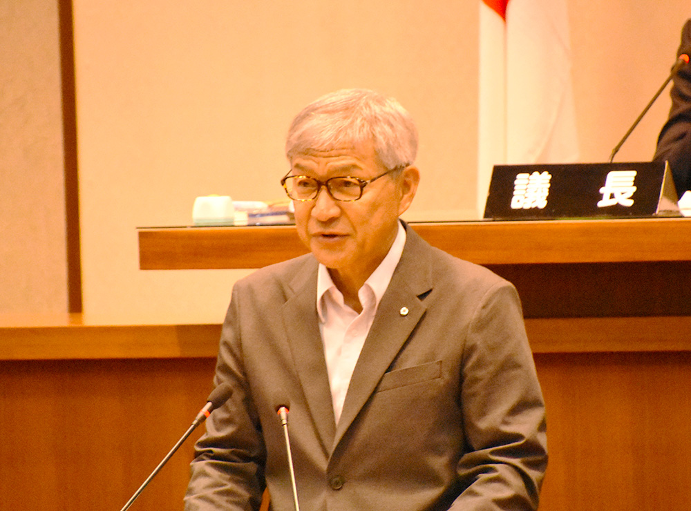 「健全な財政運営に努め、危機感を持って対応したい」と宮﨑知事