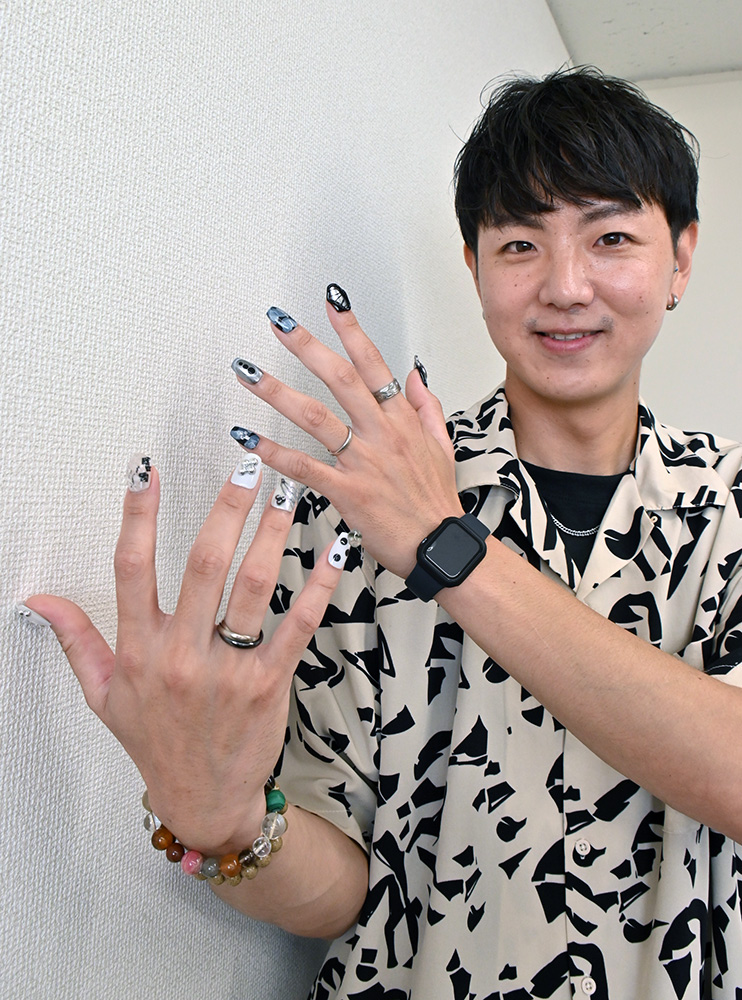 ネイリスト検定１級を取得した古岡さん