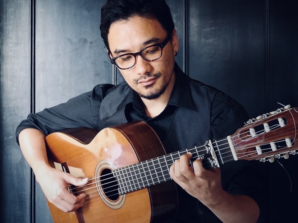 国内外で活動するロドリゴ・マーベルさん
