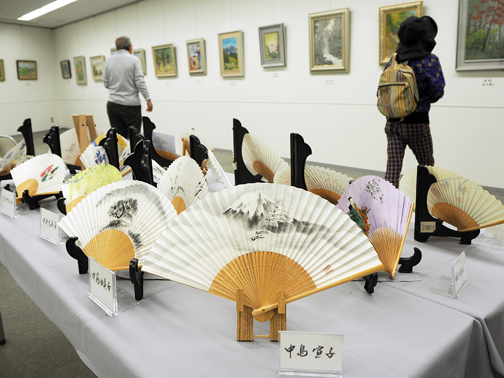 初展示の扇子の作品