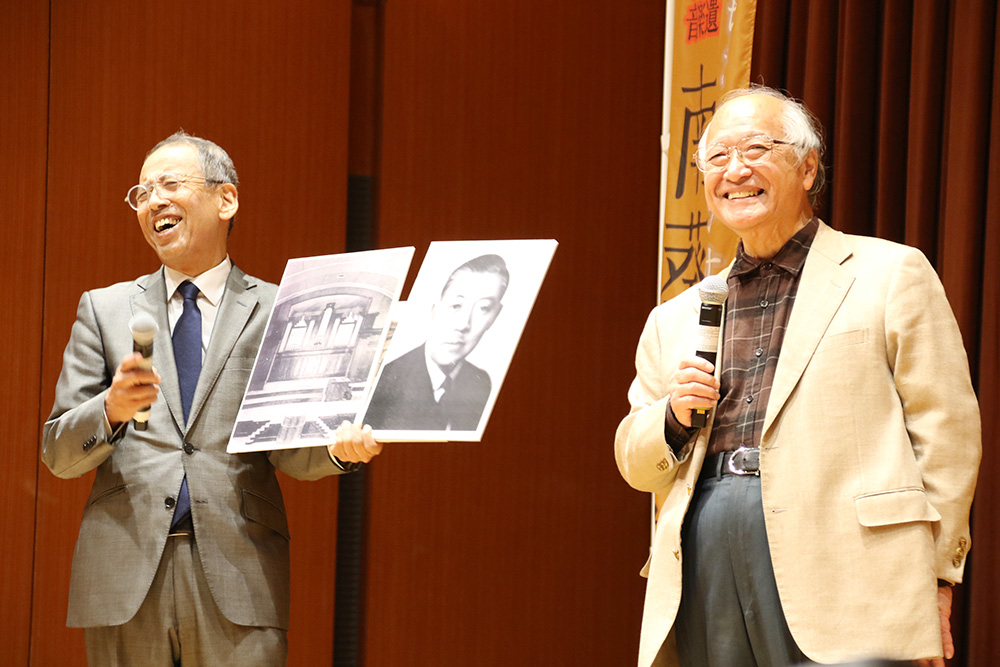 講演した美山さん㊨、岩橋さん