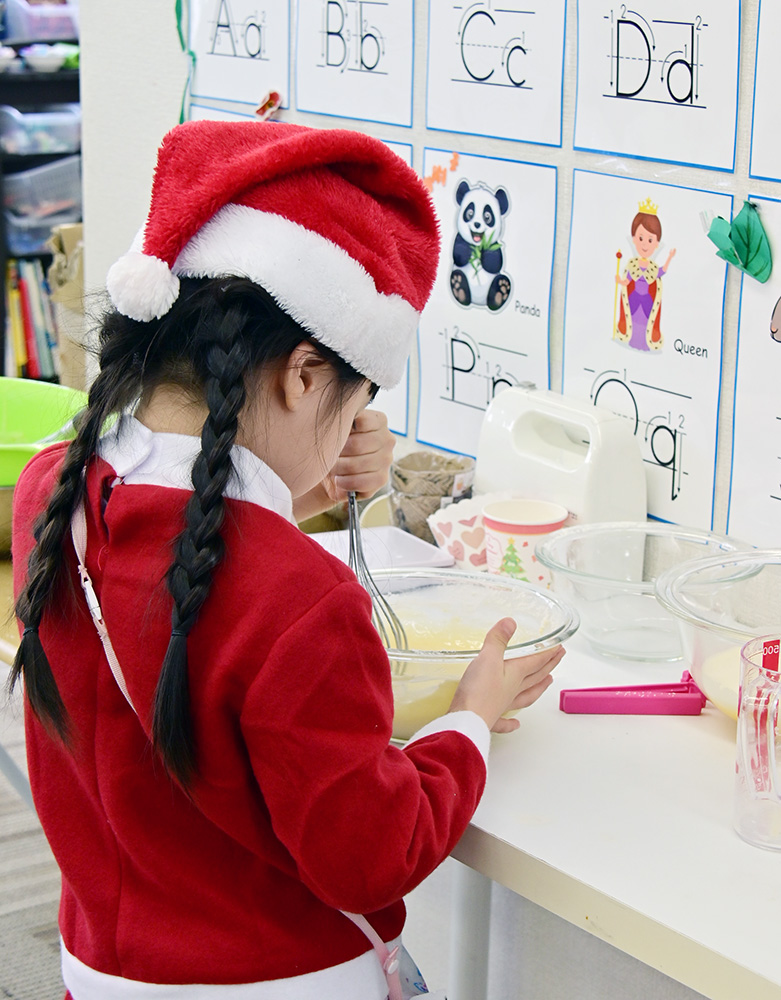 カップケーキの生地を混ぜたよ