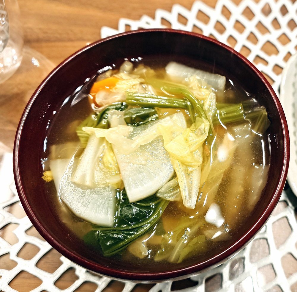 和歌山市の野菜をふんだんに使ったみそ汁