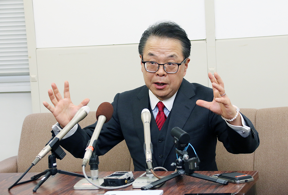 再選出馬を表明した世耕氏