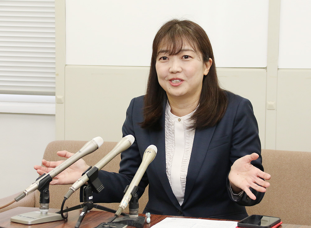 政権交代へ意欲を話す要氏