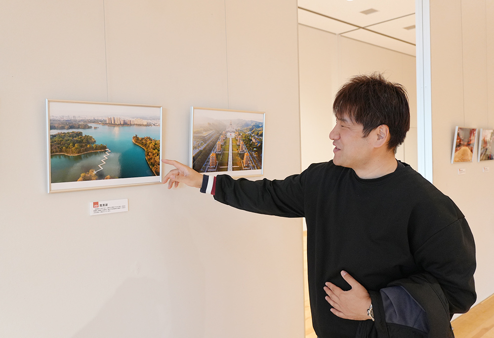 「すてきな風景ですね」と来場者