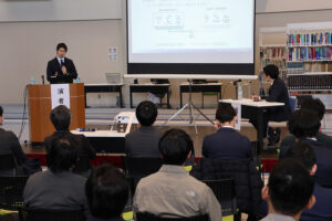 福井大会長が講演