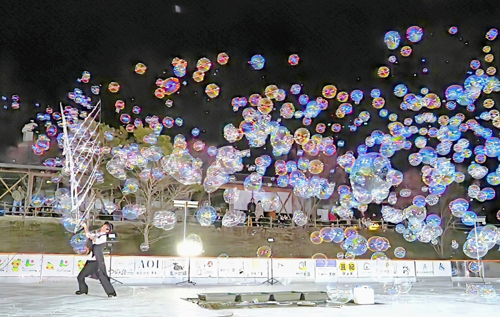 バブルマンの幻想的なショー