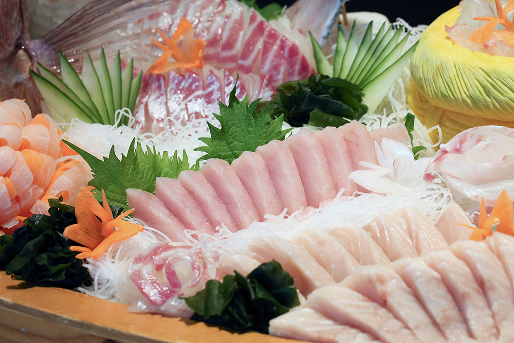 多彩に味わえる県産食材のビュッフェ（イメージ、ダイワロイネットホテル和歌山提供）