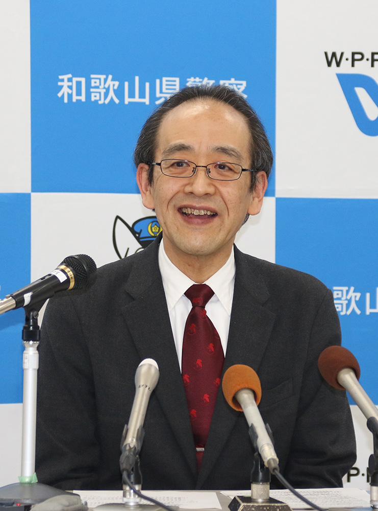 離任会見で話す野本県警本部長