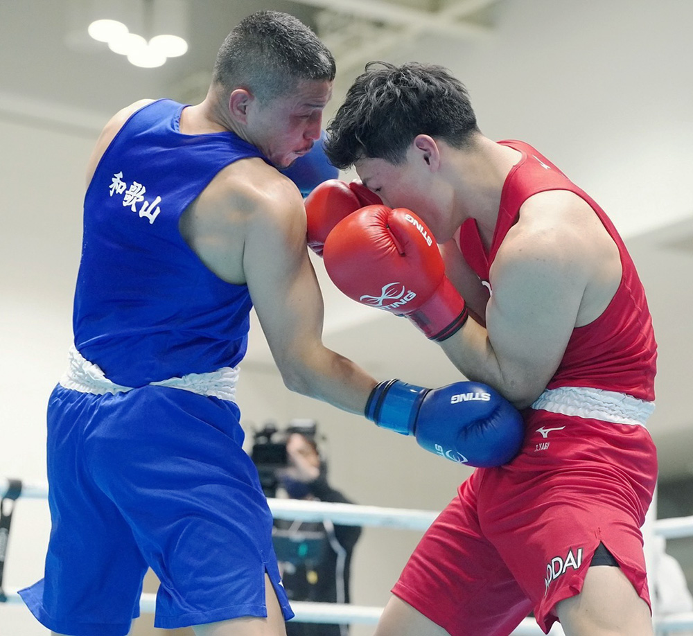 現役最後の全日本選手権で戦う星さん㊧（星さん提供）
