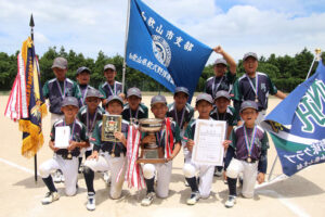 近畿大会への出場を決めた同クラブＡ級の皆さん（山下監督提供）